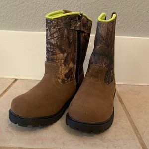 Magellan Kids' Boone Outdoor Boots